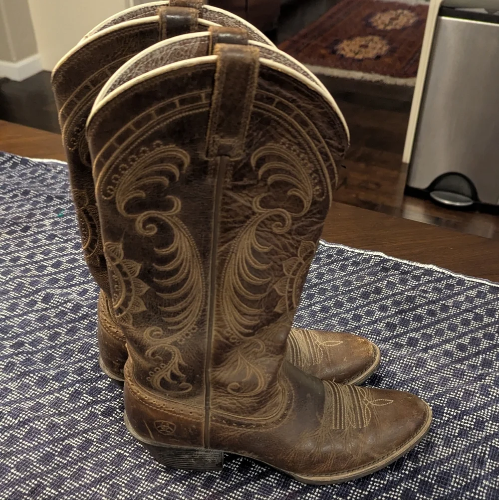 Ariat Brown Women's Western Boots 6B - Picture 3 of 7